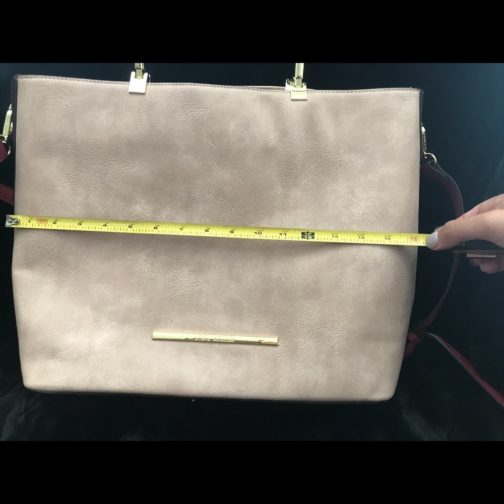 Steve Madden tote with detachable shoulder strap - Picture 5 of 9
